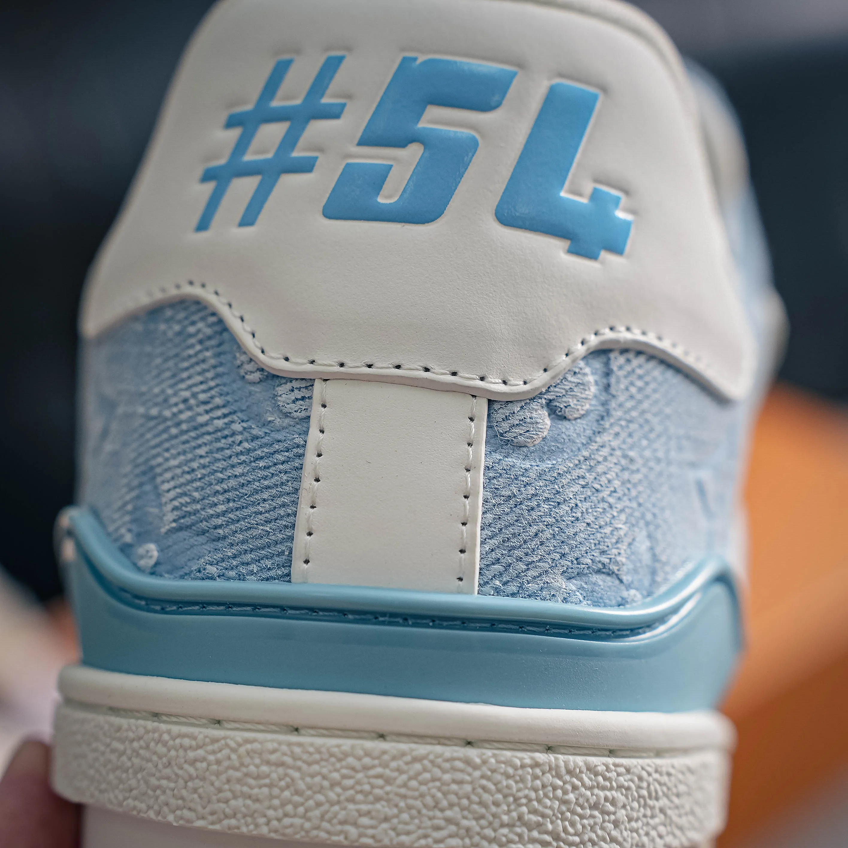 # LV- - trainer 2026 New Arrival 1：1 ！！ Shoes Cowhide Leather ， LOGO ， Breathable ， 。